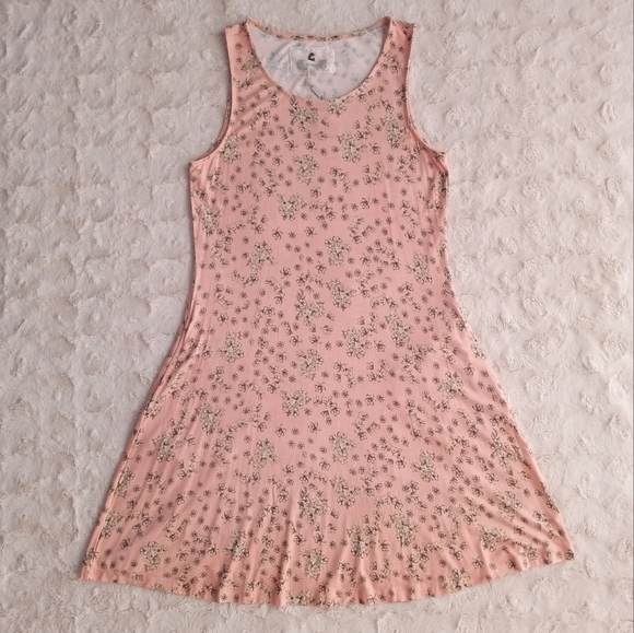 CUPIO Floral Trapeze Sun Dress Pockets - Picture 2 of 9